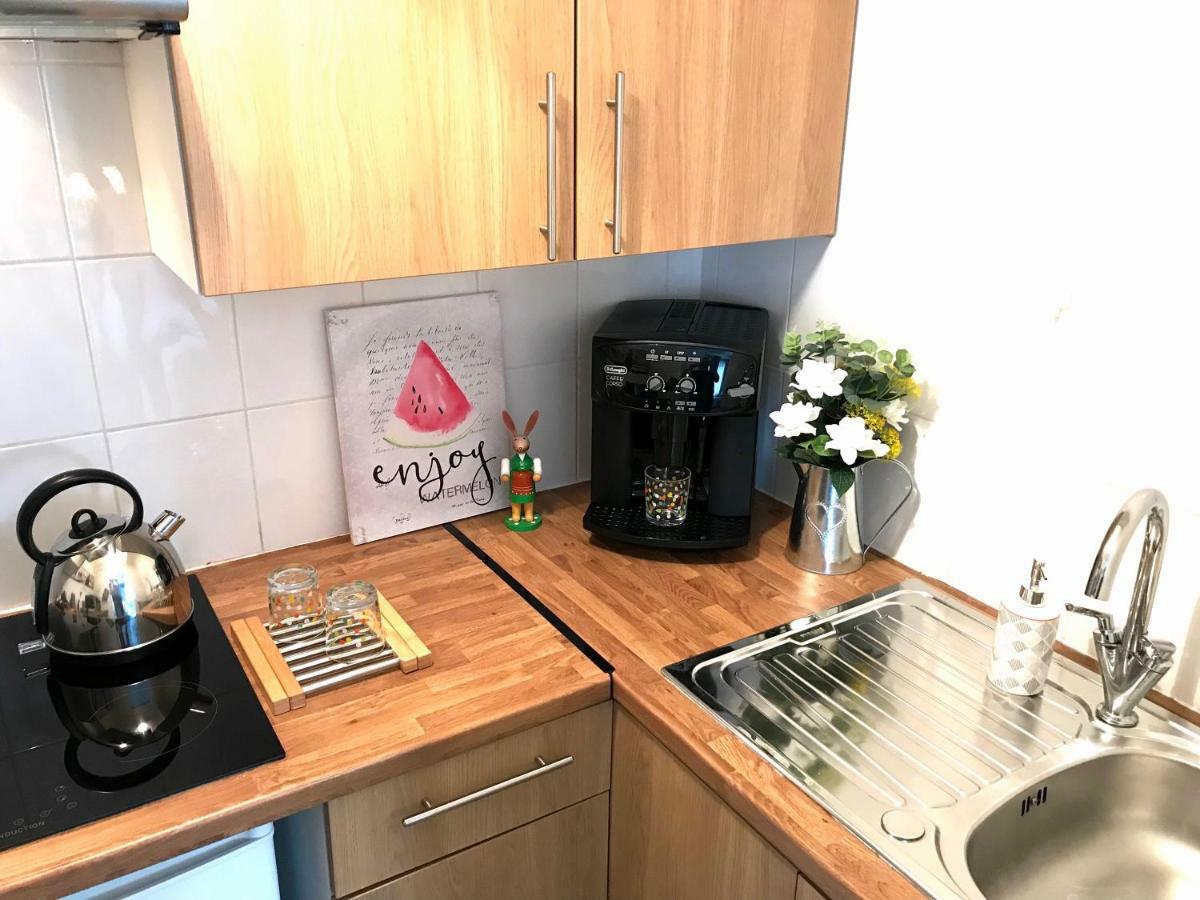 Modern Boutique Studio Apartment Bournemouth Eksteriør bilde